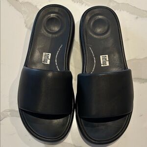 Fitflop Gracie Leather Cross Slides